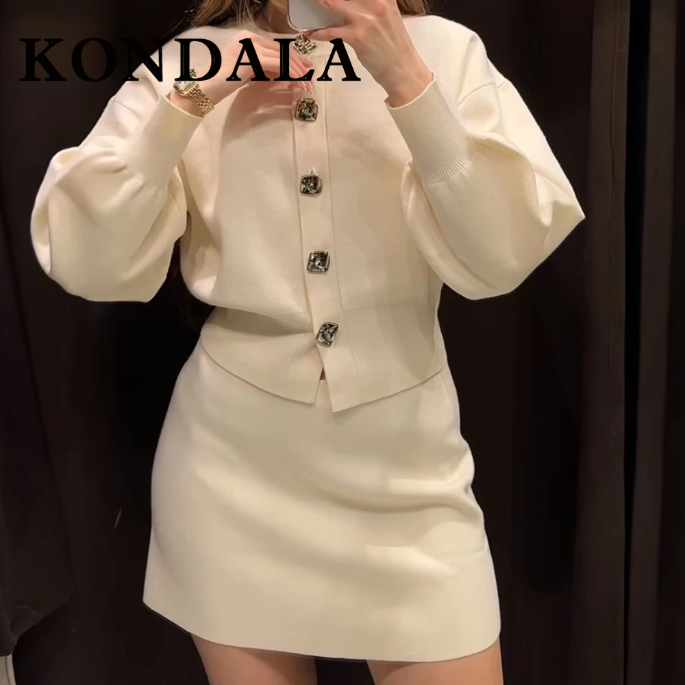 Fashion Street Night - KONDALA Chic luxueux élégant costume blanc