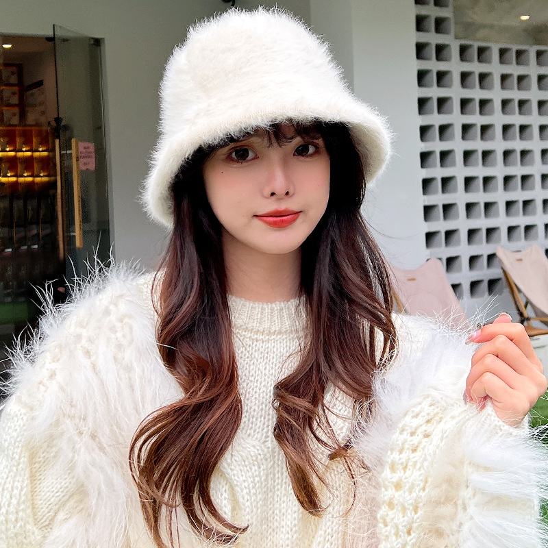 Chapeau Bob en Fausse Fourrure - Bucket Hat Embroidered avis et prix
