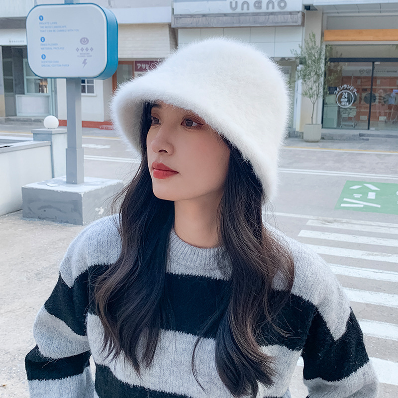 Chapeau Bob en Fausse Fourrure - Bucket Hat Embroidered avis et prix