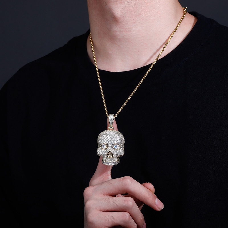 Collier Pendentif Crâne Serti  - Fashion Street Singapore avis et prix