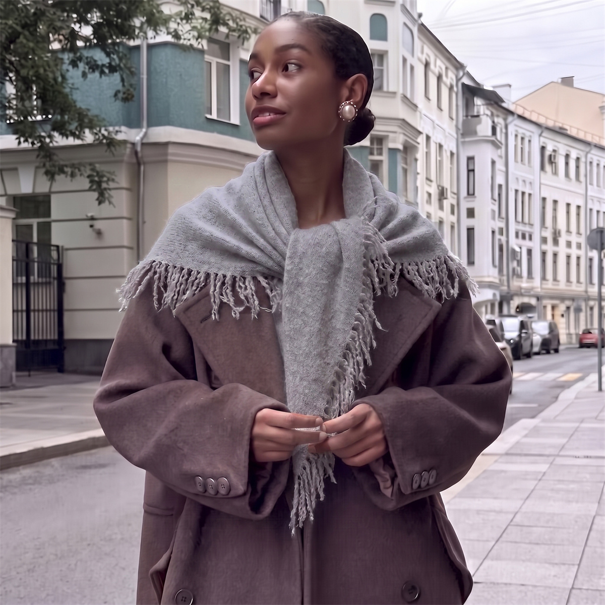 Foulard triangulaire gris clai - Street Fashion Hijab avis et prix