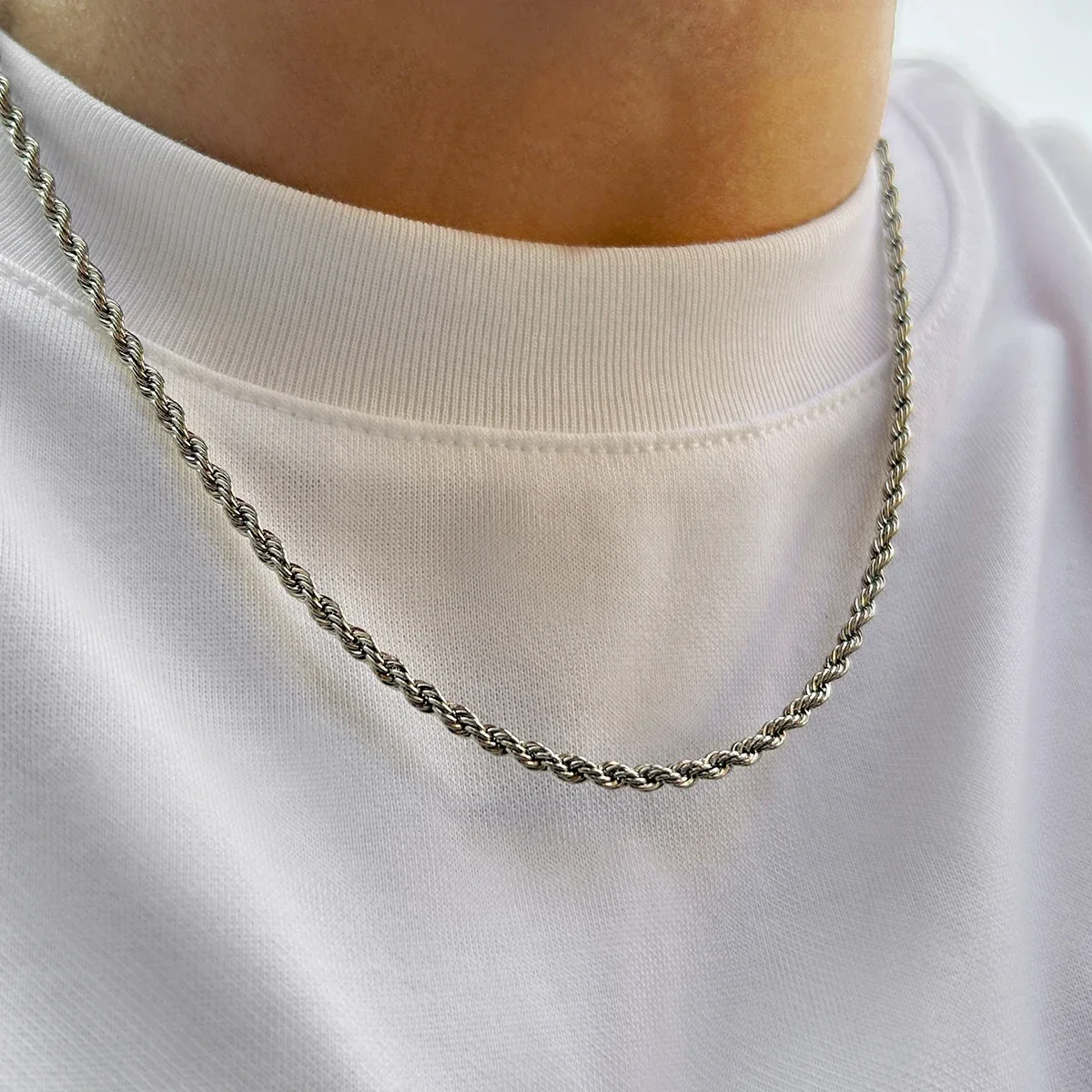 Collier chaîne torsadée Lacteo - Fashion Street Singapore avis et prix