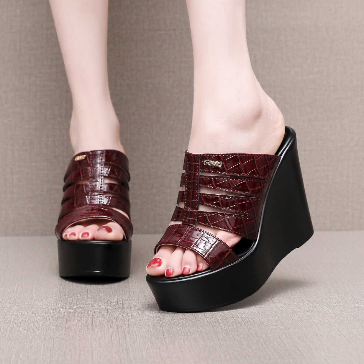 Sandales compensées en cuir de - Street Fashion Clothes avis et prix